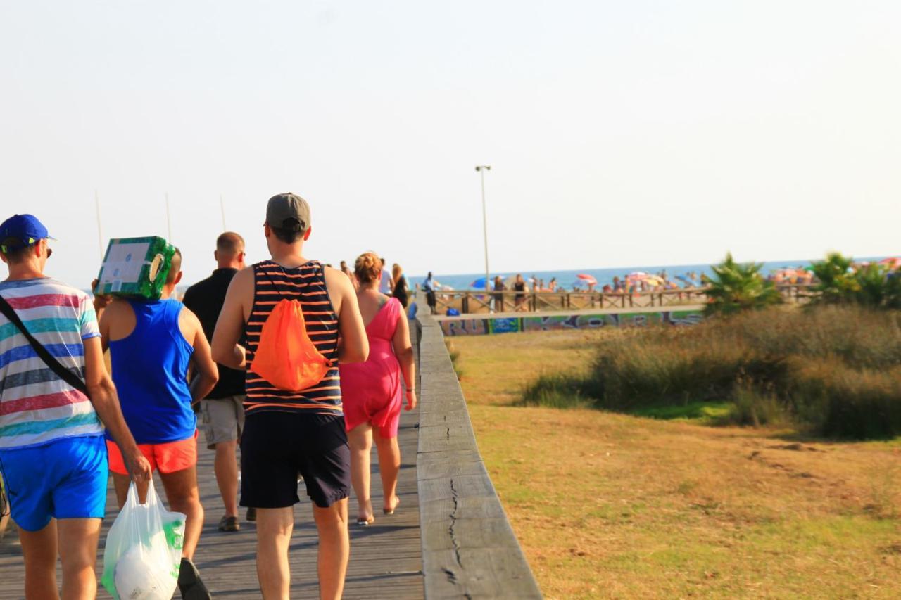 Apartamento Cerca De La Playa โกนิล เด ลาฟรอนเตรา ภายนอก รูปภาพ